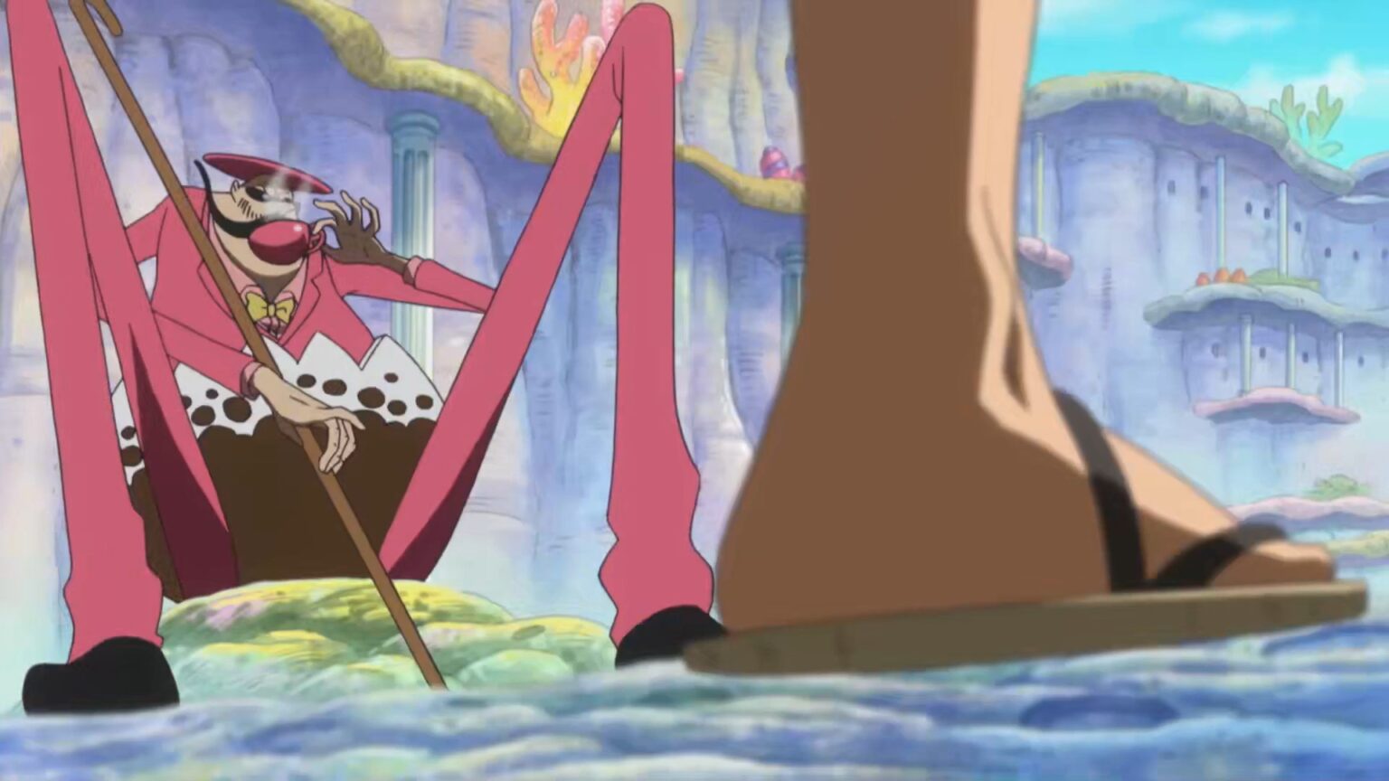 One Piece 571 Tamago has very long legs.